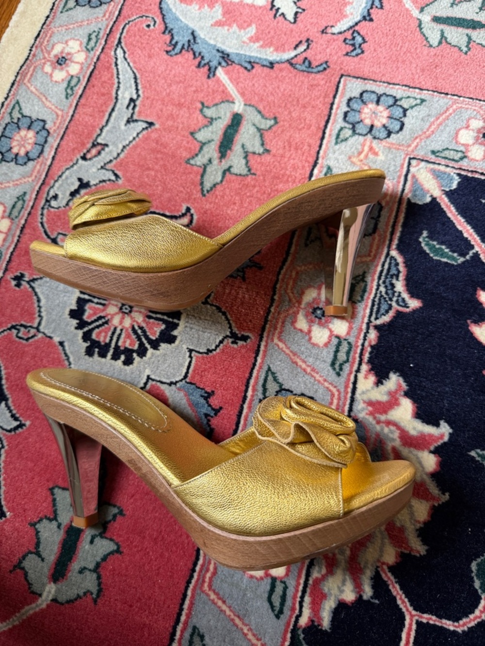 Yves Saint Laurent Vintage Gold Womens Slide Sandals with Rosette Accent size 36 - Picture 4 of 13